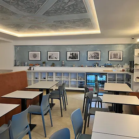 Tomis 11 Szálloda Konstanca