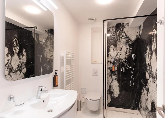 Tomis 11 Hotel Constanţa