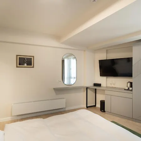 Tomis 11 Hotel Constanţa