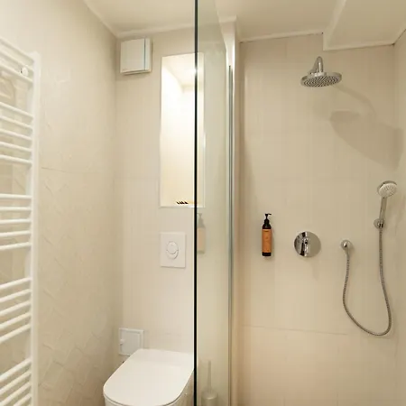 Tomis 11 Hotel