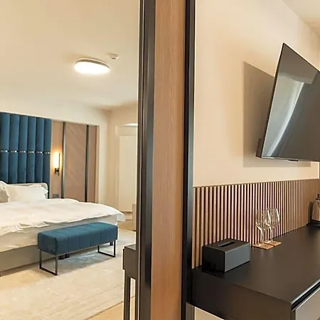 Hotel Tomis 11 Constança