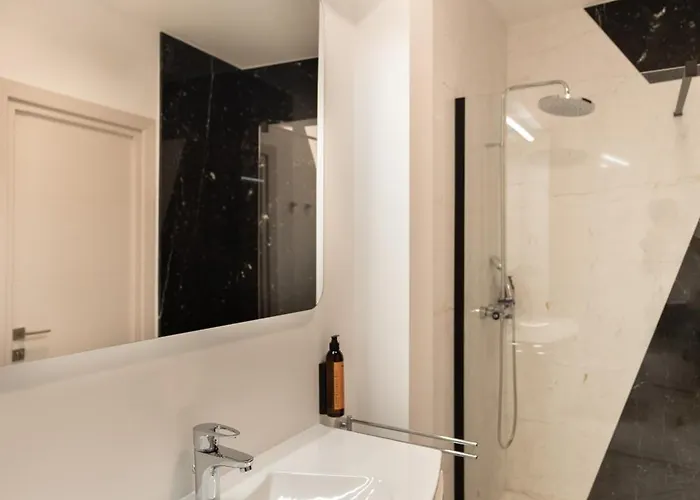 Tomis 11 Hotel Constanţa